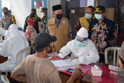 Gugus Tugas Covid Lamongan Targetkan 10 Ribu Rapid Test