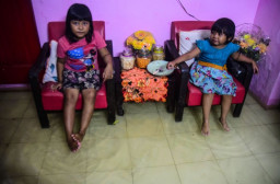 FOTO: Perkampungan Terendam Banjir Hingga masuk Rumah