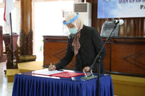 Bupati Kediri Lantik Kepala UPTD Satuan Pendidikan SD dan SMP