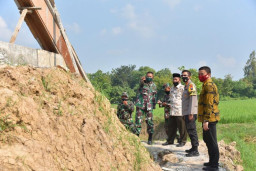 Manfaatkan Lahan Lama Tak Terpakai Untuk Lapangan Tembak