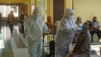 840 ASN dan Keluarga Jalani Swab di BPSDM Jatim