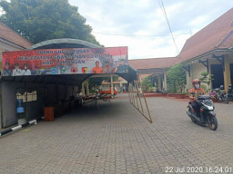 Miris, Honor Penjaga Posko Covid-19 di Lamongan Ditarik Kembali