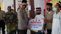 Polres Blitar Kota Gelar Sunatan Masal di Kampung Tangguh
