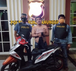 Terjatuh Usai Jambret, Satu dari Dua Bandit Bonyok Dimassa