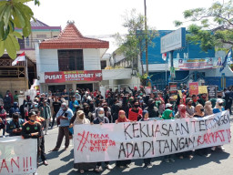 Lagi, Ratusan Mahasiswa dan Elemen Turun Aksi Tolak Raperda RTRW