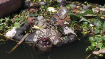 Geger, Pria Mengapung Di Sungai Jagir