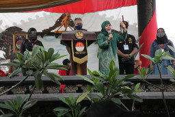 Para Seniman Sidoarjo  Support  Kelana- Dwi Astutik