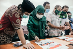 Baju Putih Variasi Batik, Surat Suara BerKelas