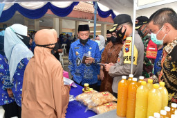 Pandemi Tak Surutkan Lamongan Ajak Ibu-ibu untuk KB
