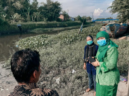 Cawabup Dwi Astutik Dicurhati Nelayan Pencari Kupang