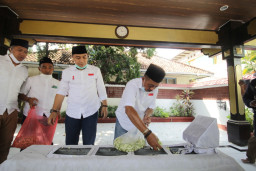 Sambut Hari Pahlawan, Eri - Armuji Beri Pesan Khusus Untuk Milenial