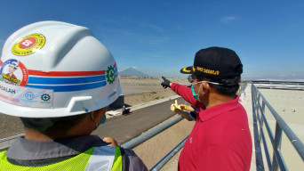 Pj Bupati Hudiyono Tinjau Pembangunan Sanitary Landfill Jabon