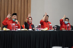 Kader  PDIP Sidoarjo Diminta Jaga Soliditas Partai