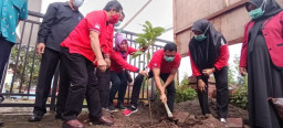 PDIP Kabupaten Mojokerto Tanam 3400 Bibit Pohon di Pugeran
