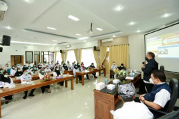 Sebanyak 3.854 Tenaga Kesehatan di Banyuwangi Telah Divaksinasi Tahap Perta