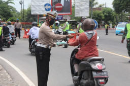 Polres Blitar dan Polres Blitar Kota Peringati HPN ke 72