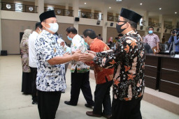 DPRD Lamongan Apresiasi Kinerja Fadeli dengan Segudang Prestasi