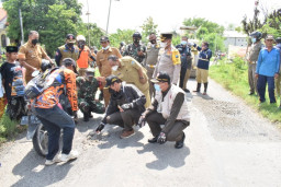 Sejumlah Jalan Rusak Paska Banjir Mulai Diperbaiki