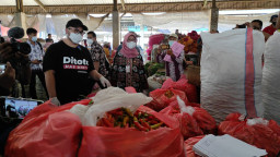 Harga Cabai Meroket, Mas Bub Ditho Sidak Pasar