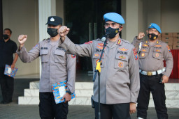 Anggota Bidpropam Polda Jatim Ikrar Deklarasi Anti Narkoba