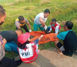 Masuk Parit, Penumpang Motor Tewas