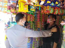 Pedagang Pasar Kupang Gunung Dites Swab, Puluhan Pedagang Tutup Kios