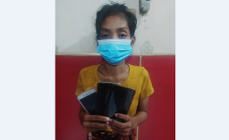 Diduga Butuh Uang, Ibu Rumah Tangga Gondol 3 HP