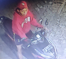 Nyamar Jadi Pembeli, 2 Pemuda Gasak Motor di Warkop STK Manukan