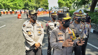 Kapolda Jatim Meminta Masyarakat Agar Patuh Ikuti Aturan Pemerintah, Ini Semua Untuk Melindungi Kita