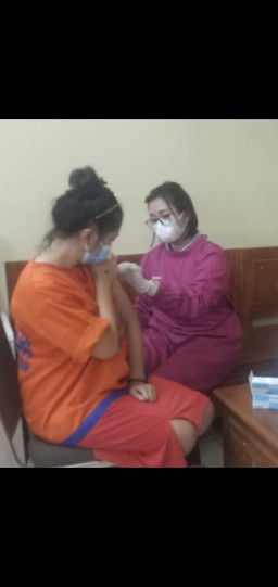 Serempak, 250 Tahanan Dittahti Polda Jatim Jalani Vaksinasi