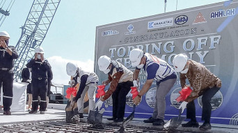 Dermaga Sepanjang 650 Meter di Terminal Teluk Lamong Siap Beroperasi