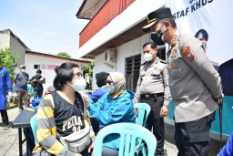 Persiapan Ibadah Tatap Muka, Polisi Masifkan Vaksinasi Jemaah