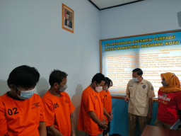 Pesta Sabu di Kos, BNN Amankan 4 Orang Tersangka