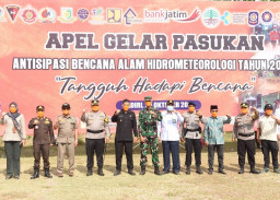Wali Kota Kediri Pimpin Apel Kesiapsiagaan Hadapi Ancaman Bencana Hidrometeorologi di Wilayah Kota Kediri