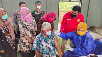 BINDA Jatim dan Pemkab Kediri Kembali Gelar Vaksinasi Door To Door Bagi Lansia