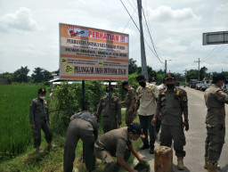 Satpol PP Kabupaten Mojokerto Segel Puluhan Warkop Esek-Esek