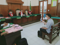 Adi Purnomo Kongkalikong Kelabui Wiranto Rp 3 M