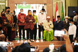 Sowan ke PWNU Jawa Timur, Puan Dapat Wejangan Tentang Intisari Pancasila