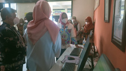 Minat Baca Menurun, Wali Kota Ning Ita Gencarkan Perpustakaan Digital Sekolah