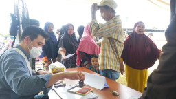 Aneh Sembako Akan Dibagi, Malamnya Kupon Ditarik oleh Oknum Perangkat Desa