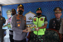 Tinjau Pospam jelang Lebaran, Ini Pesan Kapolres Blitar kepada Petugas