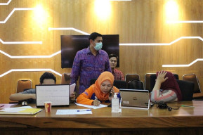 Wali Kota Kediri: Jangan Sampai Kalah dari "Customer Service" Perusahaan Swasta