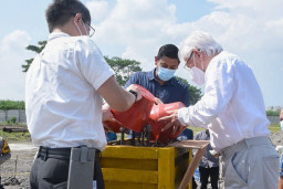 Peletakan Batu Pertama Pembangunan PT. HAPETE, Wali Kota Kediri Ajak Kolaborasi Majukan Perekonomian Kota Kediri