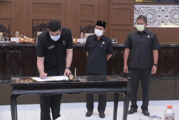 DPRD Kota Probolinggo Gelar Paripurna Rekomendasi Terhadap Penyerahan Laporan LHK BPK - RI