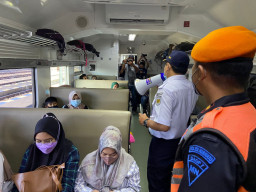 KAI DAOP 7 Madiun Lakukan Kampanye Cegah Tindak Kekerasan Seksual di Stasiun Kediri