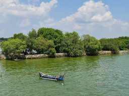 Lewat PLN Peduli, Kawasan Ekowisata Pantai Kutang di Lamongan Gaet Puluhan Ribu Wisatawan