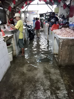 Proses Sewa Pasar Semolowaru Tak Kunjung Usai, GNPK Sayangkan Aset Pemkot Yang Terbengkalai