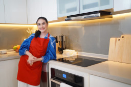 Lebih Efisien Dibanding Gas, Arumi Bachsin Akui Kompor Induksi Lebih Hemat Waktu dan Energi