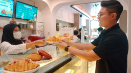 Warna Baru Dunia Kuliner Surabaya, Bunbee Hadirkan Perpaduan Kue Ala Perancis Dan Korea Selatan