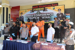 Polres Magetan Berhasil Ungkap Peredaran Pupuk Palsu, Tiga Tersangka Diamankan